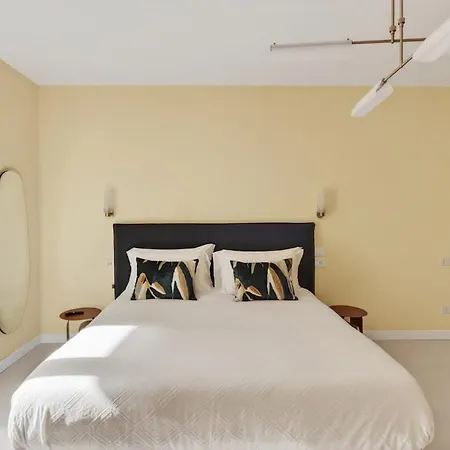 Apartment Elegant 2br A Few Steps From Centre *
