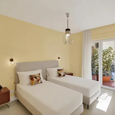 Elegant 2br A Few Steps From Centre Sorrento